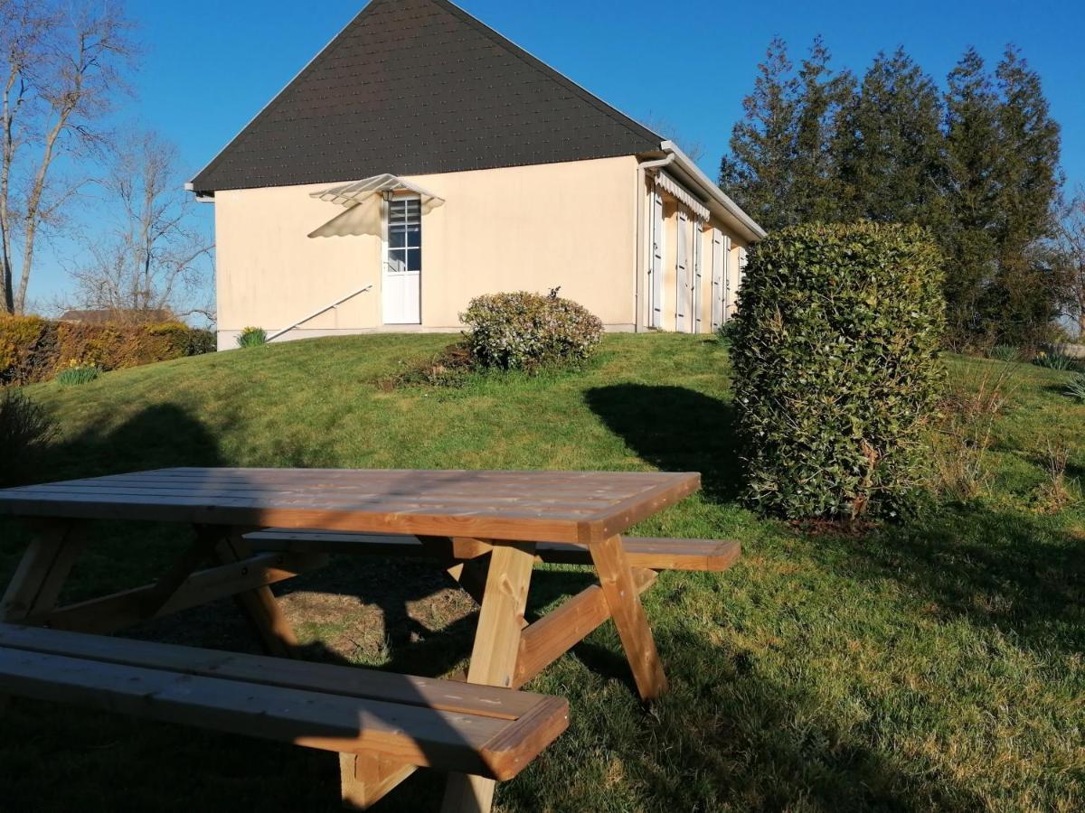 Campagne Proche Bayeux Et Plages Du Debarquement. Crouay Exterior foto