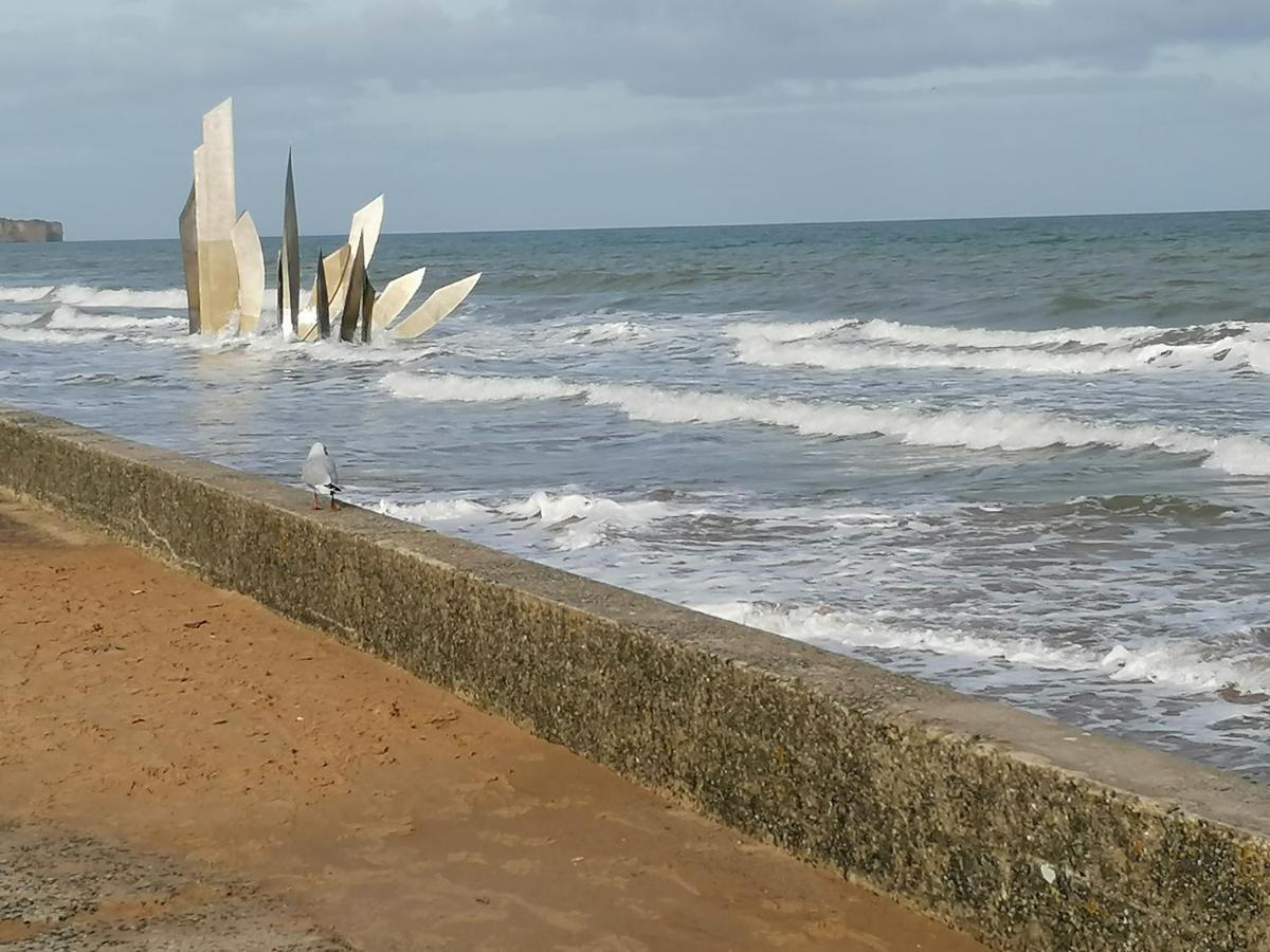 Campagne Proche Bayeux Et Plages Du Debarquement. Crouay Exterior foto